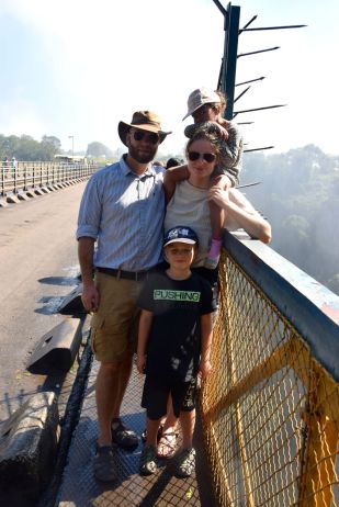 Familjen på Victoriabron